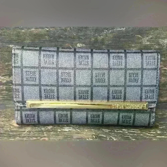 Steve Madden New Gray & Black Womens Wallet with Gold Accents - Picture 1 of 4